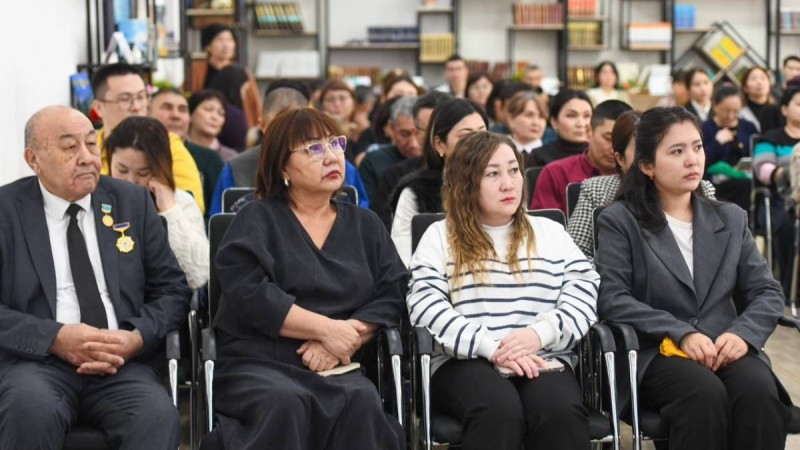 Жаңа Конституцияда қазақ тілінің үстемдігі айқындала түсті