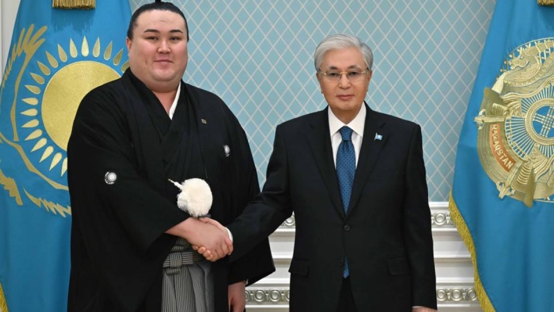 «Сізді Императордың өзі таниды»: Тоқаев Ерсін Балтағұлға ризашылығын білдірді