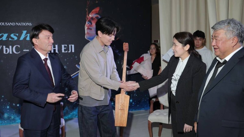 Димаш Құдайбергеннің 70 музыкалық аспабы көпшілікке ұсынылды