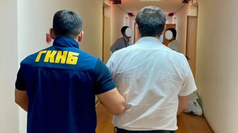 Қырғызстанда Ұлттық қауіпсіздік мемлекеттік комитетінің жетекшісі ұсталды