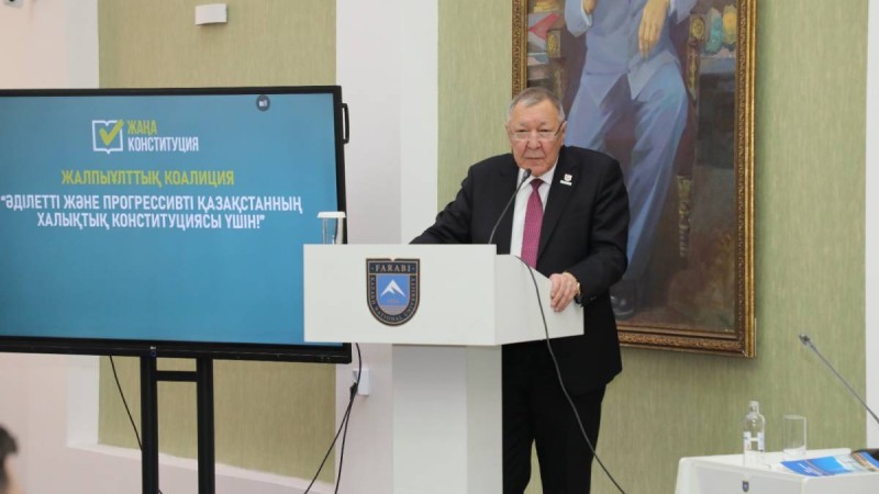 Алматылық студенттер мен оқытушылар ел дамуына қатысты бастамаларды талқылады