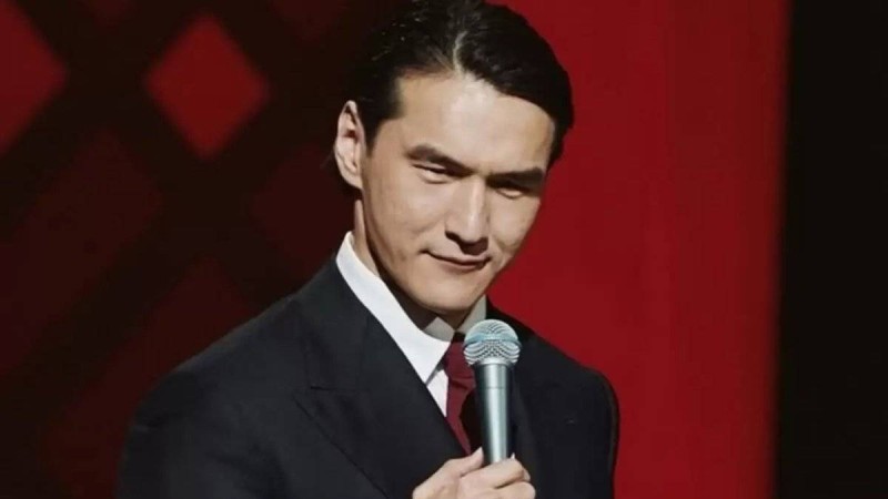 Ресейге қайта оралғысы келетін Сабуров алғашқы концертін берді