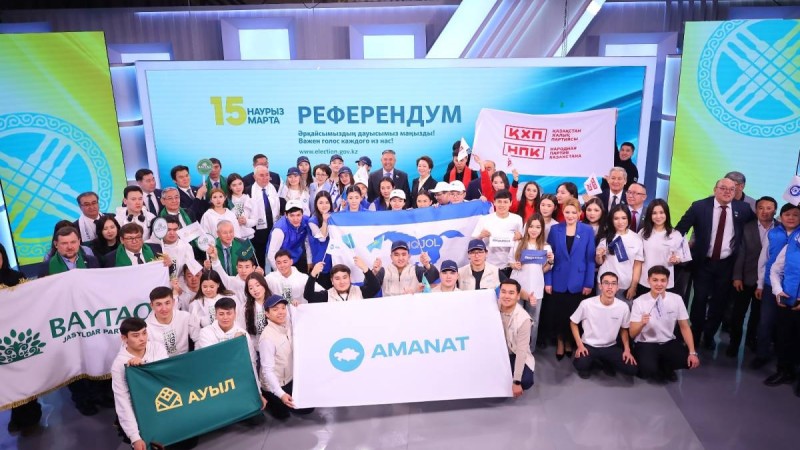 Саяси партиялар халықтық Конституцияны қолдайтындарын мәлімдеді