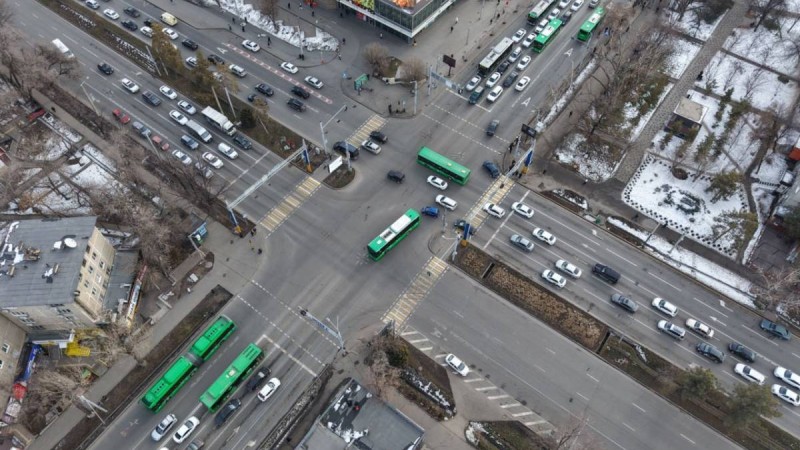 Алматыдағы көлік қозғалысын Қытайдағыдай ету ұсынылды