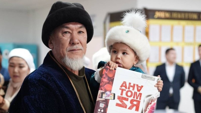 Жоғары белсенділік пен мінсіз ұйымдастыру: бақылаушылар республикалық референдум туралы пікір білдірді