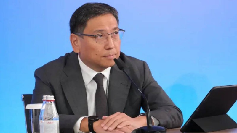 Ерболат Досаев Президент әкімшілігінен кетті, енді қандай қызметке барады?