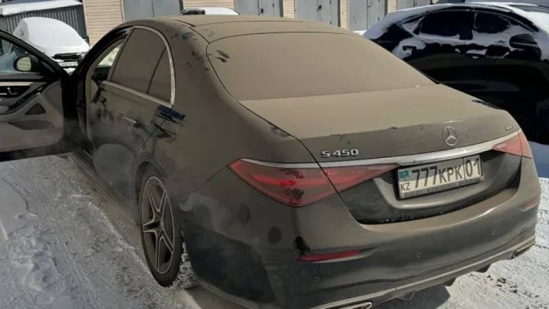 Перизат Қайраттың көлігі Астанада аукционға шығарылды