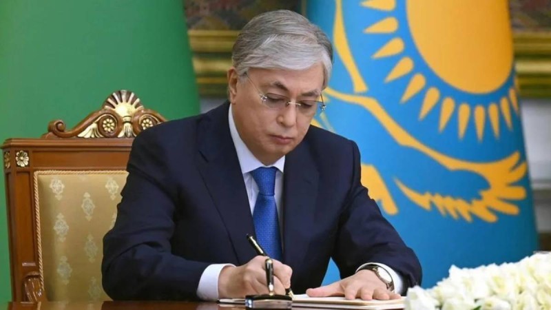 Тоқаев "Батыс" өңірлік қолбасшылығы әскерлерінің жаңа қолбасшысын тағайындады