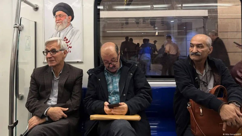 Иранның өзі ішіндегі дағдарыс АҚШ-пен келіссөзге итермелеп отыр