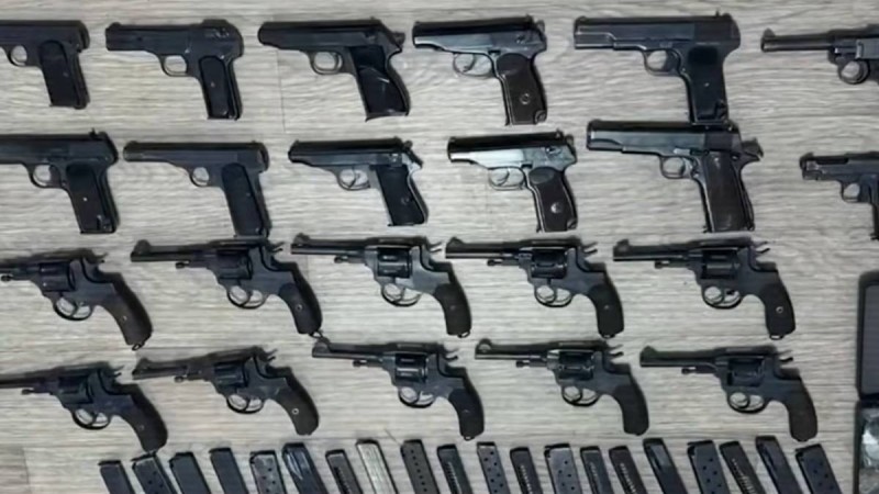 Алматыда Сайран көлінің жағасынан Қаңтар оқиғасы кезінде жоғалған қару табылды