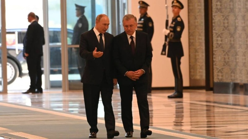 Путин мен Мирзиёев Өзбекстандағы алғашқы АЭС құрылысы басталғанын мәлімдеді
