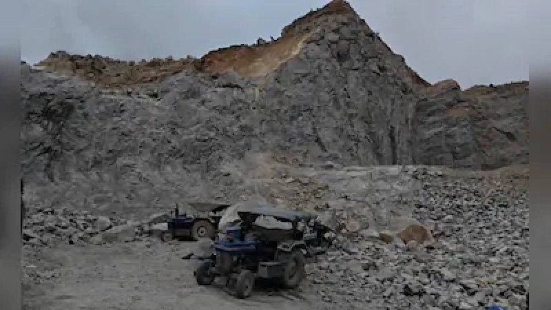 Жеті жұмысшыны алып тас басып мерт қылды