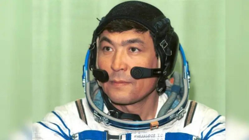 Қазақтың тұңғыш ғарышкері Тоқтар Әубәкіров 80 жасқа толды