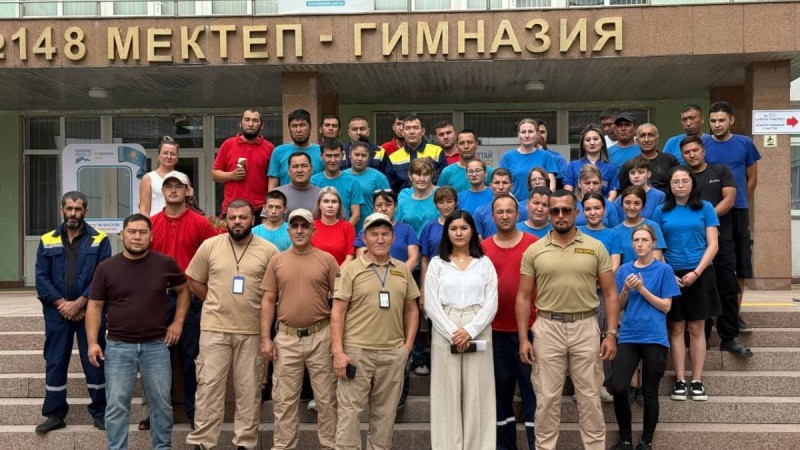 Алматыда «Карина Paper» зауытының қызметкерлері Құрылтай сайлауында дауыс берді
