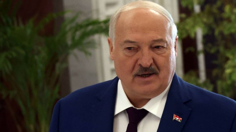 Лукашенко Беларусь армиясында ауқымды тексеру басталғанын мәлімдеді