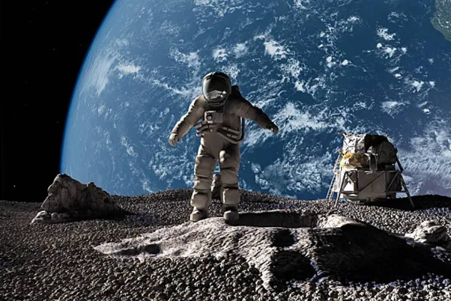 Ғарышқа ұшып кеткен астронавтар кенеттен басқа кемеге көшуге мәжбүр болды
