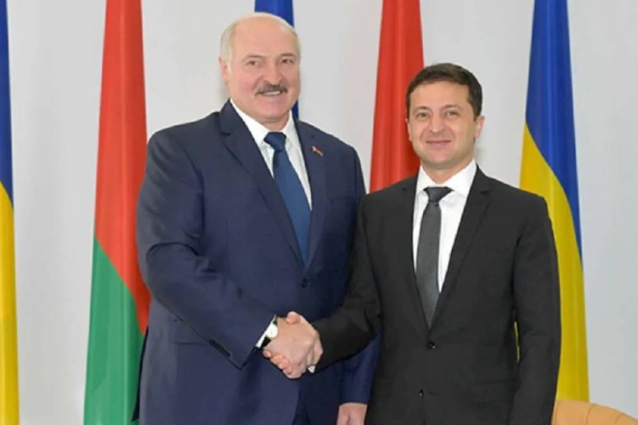 Лукашенко Украина халқын Тәуелсіздік күнімен құттықтап, екіжақты қатынастарды сөз етті