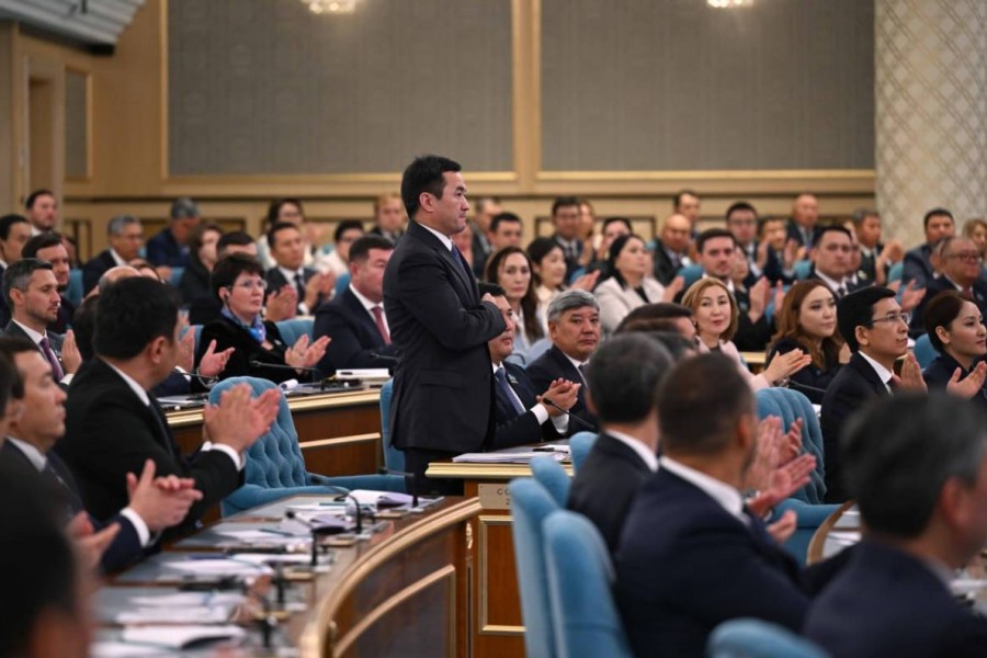 Құрылтай төрағалығына ұсынылған Айбек Дәдебай кім?