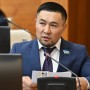 Мәжілістің мінберінен депутаттарға аналарын құттықтауға рұқсат етіледі