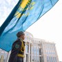 Президент Мемлекеттік ту көтеру рәсіміне қатысты