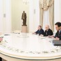 Бес сағатқа созылған келіссөз: Путин АҚШ өкілдерімен бейбіт жоспарды талқылады