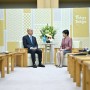 Мемлекет басшысы Токио губернаторы Юрико Коикэмен кездесу өткізді