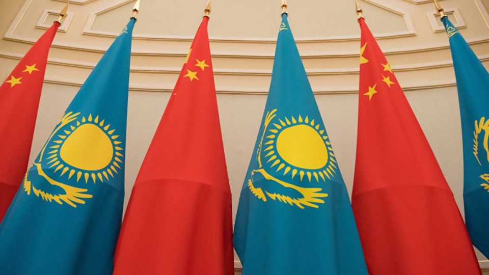 Қытаймен қатынаста қазақстандық элита Тәуелсіздікті емес, өз билігін уайымдайды.