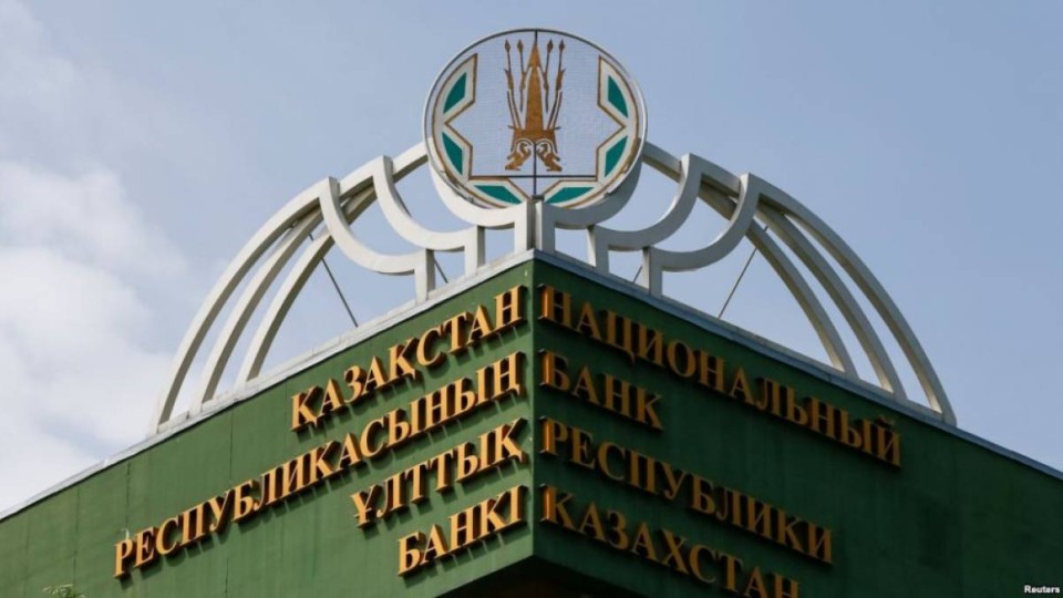 Reuters: Қазақстан банктерге $1 млрд жұмсамақ.