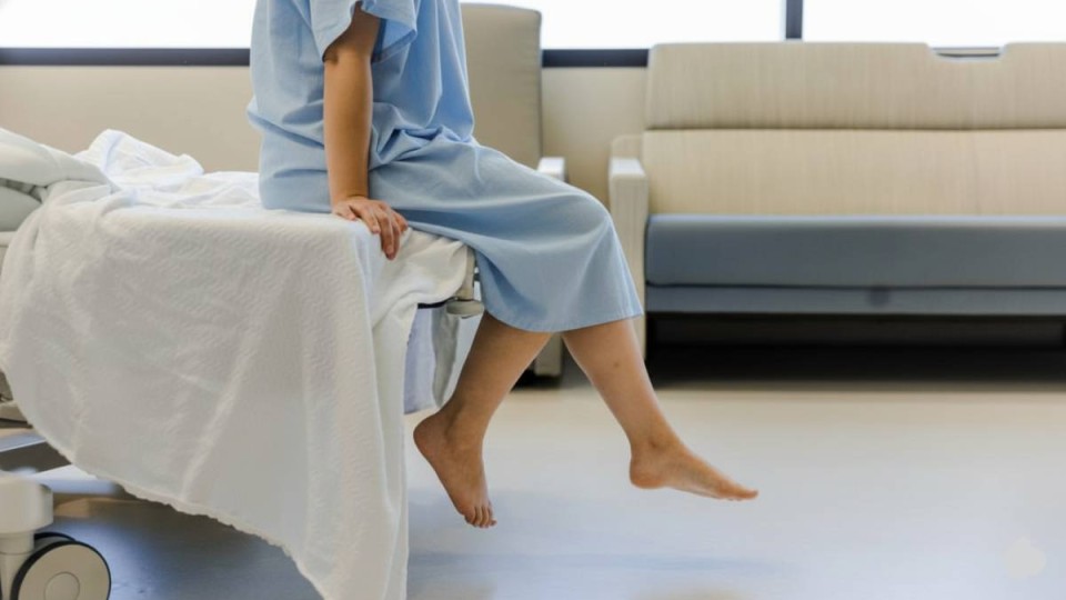 Гинеколог науқастарды жасырын видеоға түсіріп отырған. 45 әйел оны сотқа берді