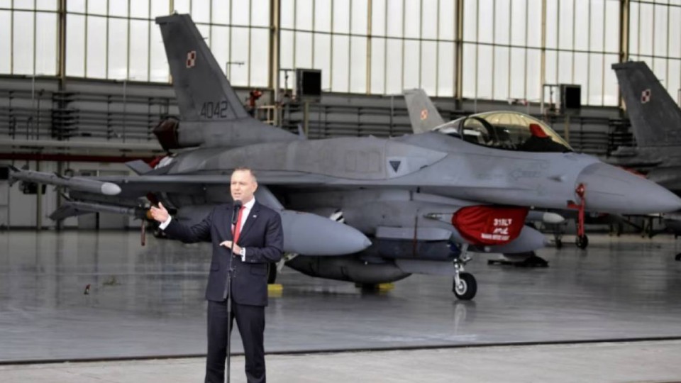 Польша өз ядролық қаруын жасауға ниетті