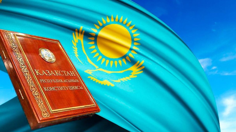 Қазақ ақындары жаңа Конституцияға өлеңмен қолдау білдірді