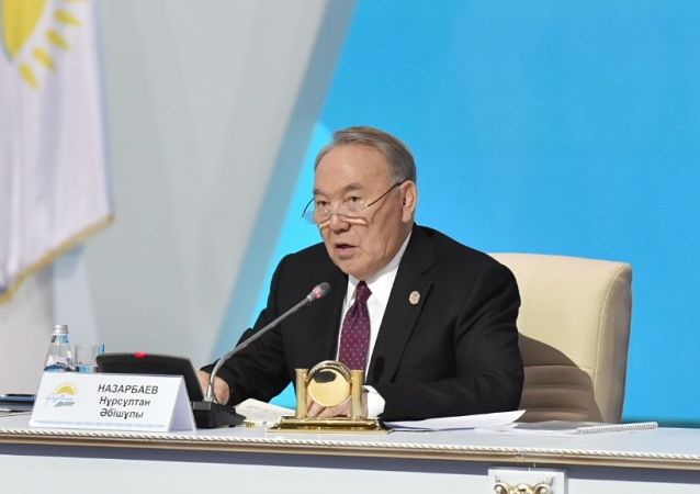 Н. Назарбаев: Әр үйге баратын жол жасауға 35 миллиард теңге бөлінсін