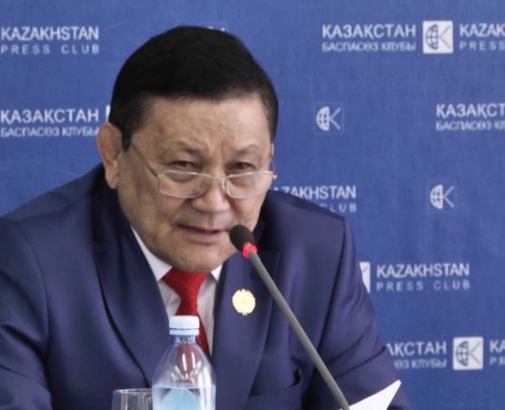 Бәзілбаев президент сайлауына түсетінін мәлімдеді