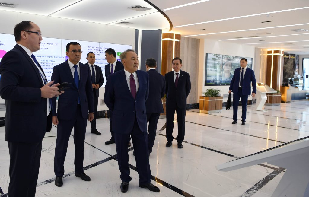 Н.Назарбаев: Партияның съезін өткізіп, ел президенттігіне кандидатура ұсынуымыз керек