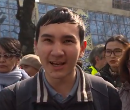 Астана атауын Нұр-Cұлтан деп өзгертуге қарсы пікір айтқаны үшін оқудан шығарылған студент колледжге қайта қабылданды