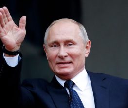 Путин: Ресей бүкіл украиндықтарға жеңілдетілген тәртіппен Ресей азаматтығын беруді қарастырады