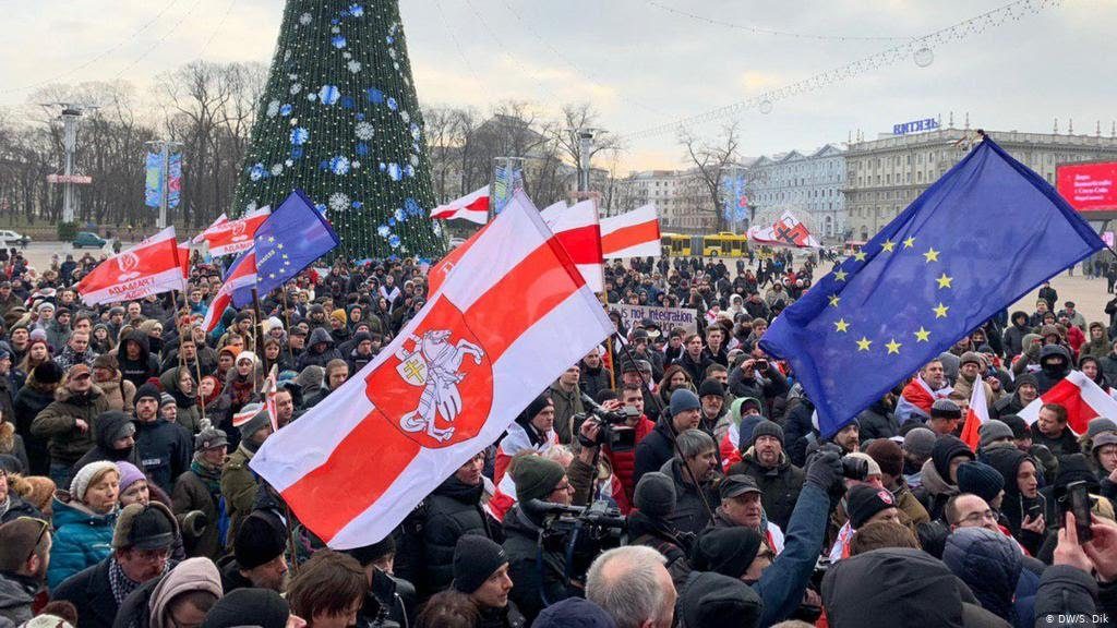 Белоруссияда Ресейге қосылуға қарсы митинг өтіп жатыр (видео)