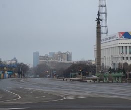 Алматы көшелері қаңырап бос қалды (фото)