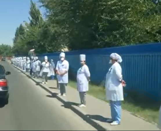 Шымкенттегі дәрігерлер флешмобы: «Министрлік мұндай флешмоб ұйымдастырған жоқ»