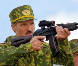 Лукашенко халқына оқ ата ма?