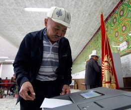 Қырғызстан: Парламент пен президент сайлауының уақыты белгілі болды