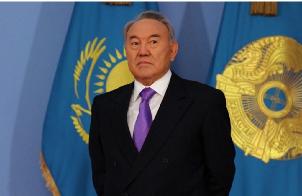 Назарбаев штабқа келді