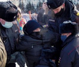 Ресейде 48 градус аязға қарамастан Навальный жақтастары наразылыққа шықты