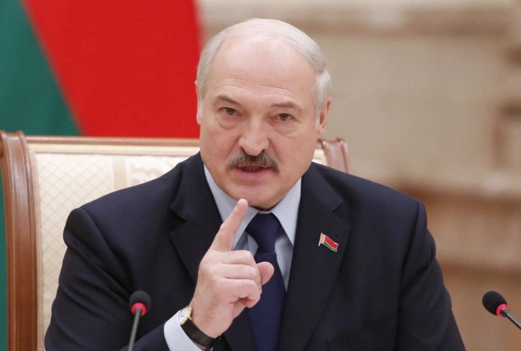 Лукашенко екі шартпен ғана биліктен кететінін айтты