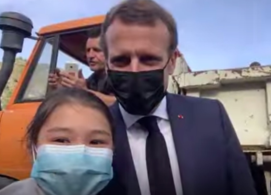 Франция президенті қазақ отбасының ерлігіне таң қалды