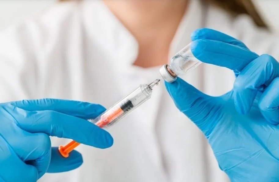 Қазақстан  екпе алғандардың санын көбейту үшін шетелдік қымбат вакцина алуға мәжбүр