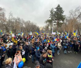 Алматыда Украинаны қолдау митингісі өтіп жатыр