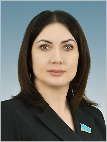 Наталья Дементьева, мәжіліс депутаты