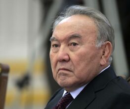 Сенат референдум туралы заңнан Назарбаевтың мәртебесін алып тастады