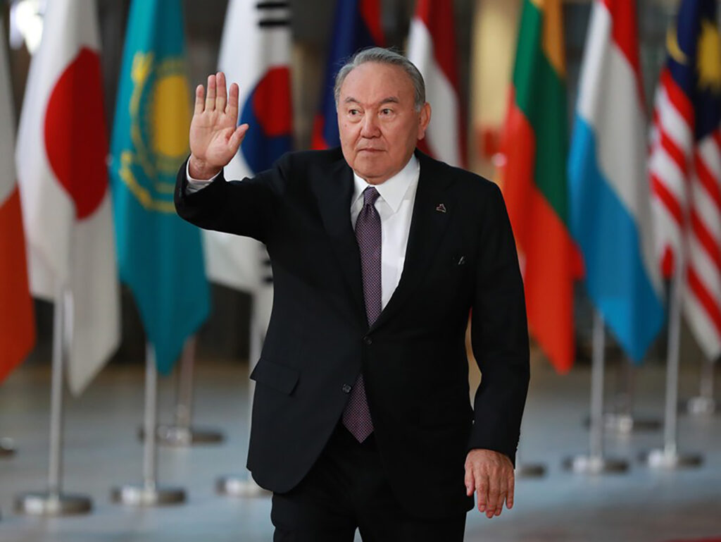 «Назарбаевтың саяси қызметін тәуелсіз комиссия тексеру керек»